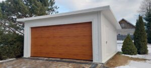 Garaż z płyty warstwowej firmy Garage Delux