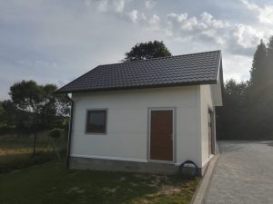 Garaż ocieplany 35m2 wykonany z płyty warstwowej pokrycie blachodachówką