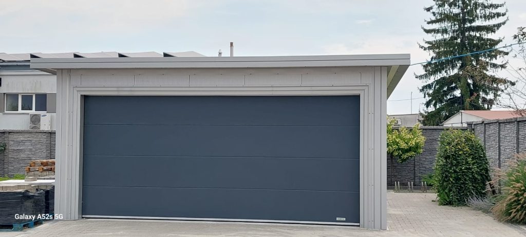Garaż z płyty warstwowej cargo delux 35m2