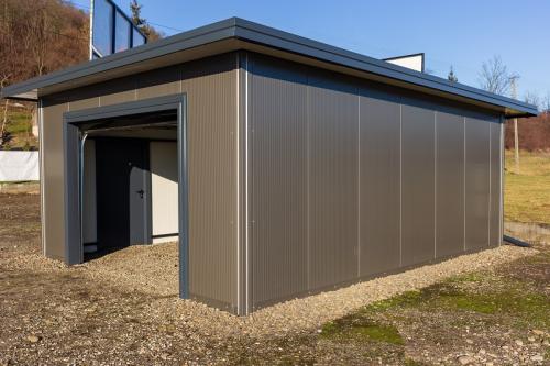 Garaż otwarta brama garażu ocieplanego Garage Cargo