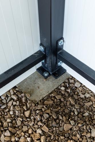 Zakotwiczenie do podłoża garażu z płyty warstwowej Garage Delux