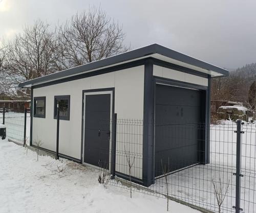 Garaż Ocieplany z Płyty Warstwowej PiR 3m x 6m - zdj5