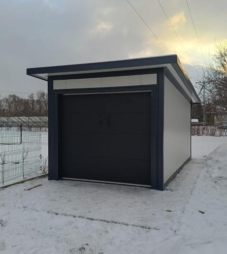 Garaż Ocieplany z Płyty Warstwowej PiR 3m x 6m