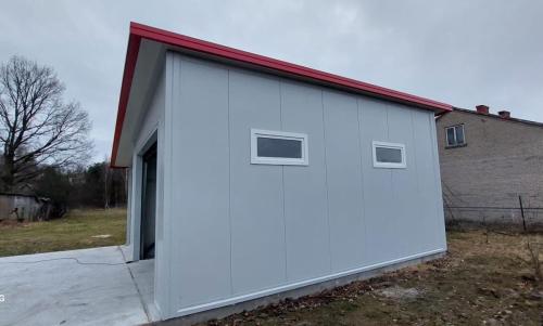 Garaż ocieplany 35m2 z boczną wiatą - zdj5