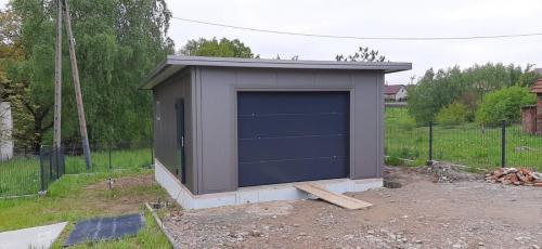 Garaż 35m2  6.80m x 5.20m 
