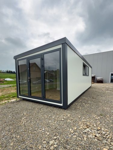 Kontener mieszkalny 9,2×3,4 m z pełnym wyposażeniem