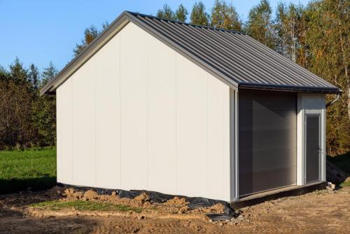 garaż ocieplany z płyty warstwowej PiR 35m2 fot6